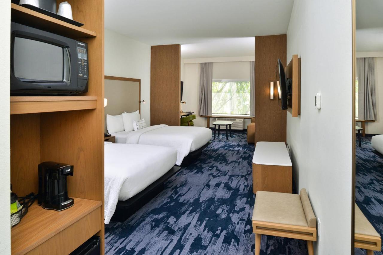 Fairfield Inn & Suites By Marriott Charlotte University Research Park מראה חיצוני תמונה