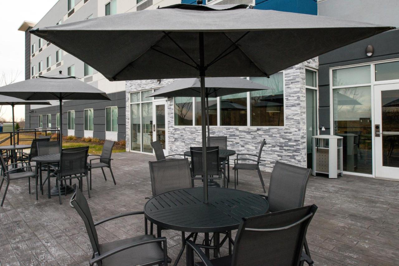 Fairfield Inn & Suites By Marriott Charlotte University Research Park מראה חיצוני תמונה