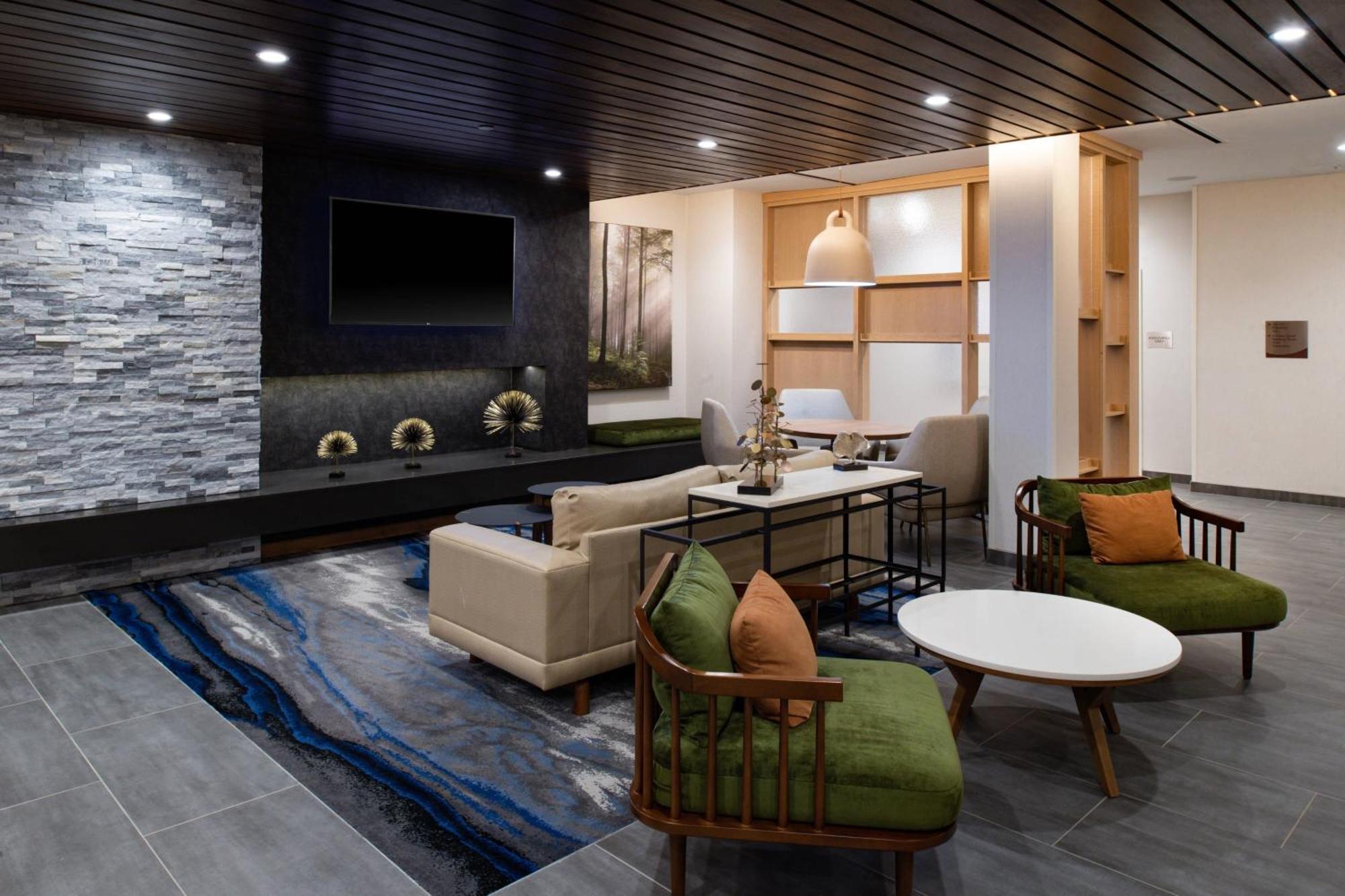 Fairfield Inn & Suites By Marriott Charlotte University Research Park מראה חיצוני תמונה