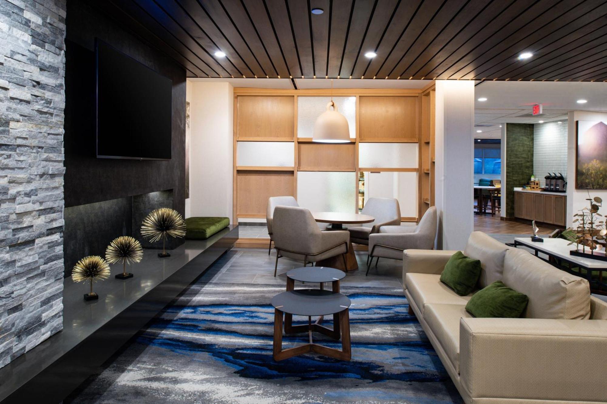 Fairfield Inn & Suites By Marriott Charlotte University Research Park מראה חיצוני תמונה
